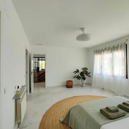 Villa Chale Entero Con Piscina, 700 M Playa Muchavista - Playa San Juan *